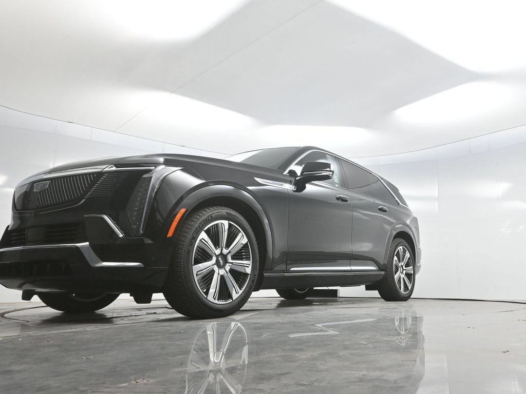 Used 2025 Cadillac Escalade IQ Luxury 2 w/ LPO, Premium Carpet Package AWD/4WD image 47