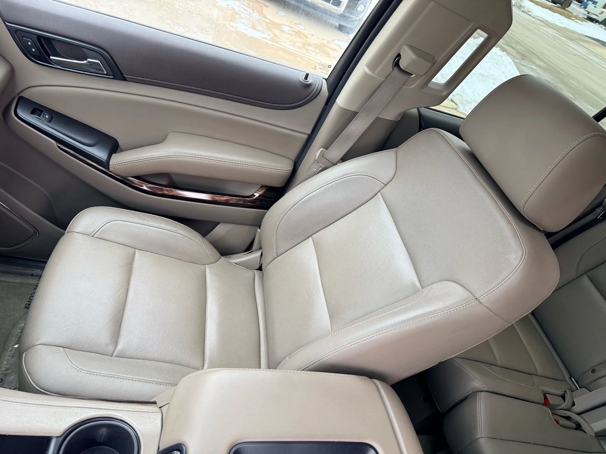 Used 2015 GMC Yukon SLT w/ Open Road Package image 23