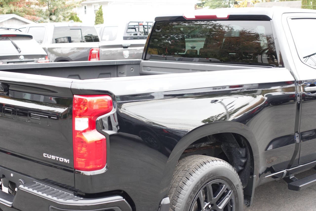 Used 2023 Chevrolet Silverado 1500 Custom image 11