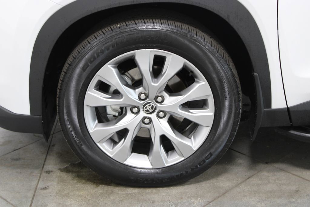 Used 2025 Toyota Grand Highlander Limited image 22