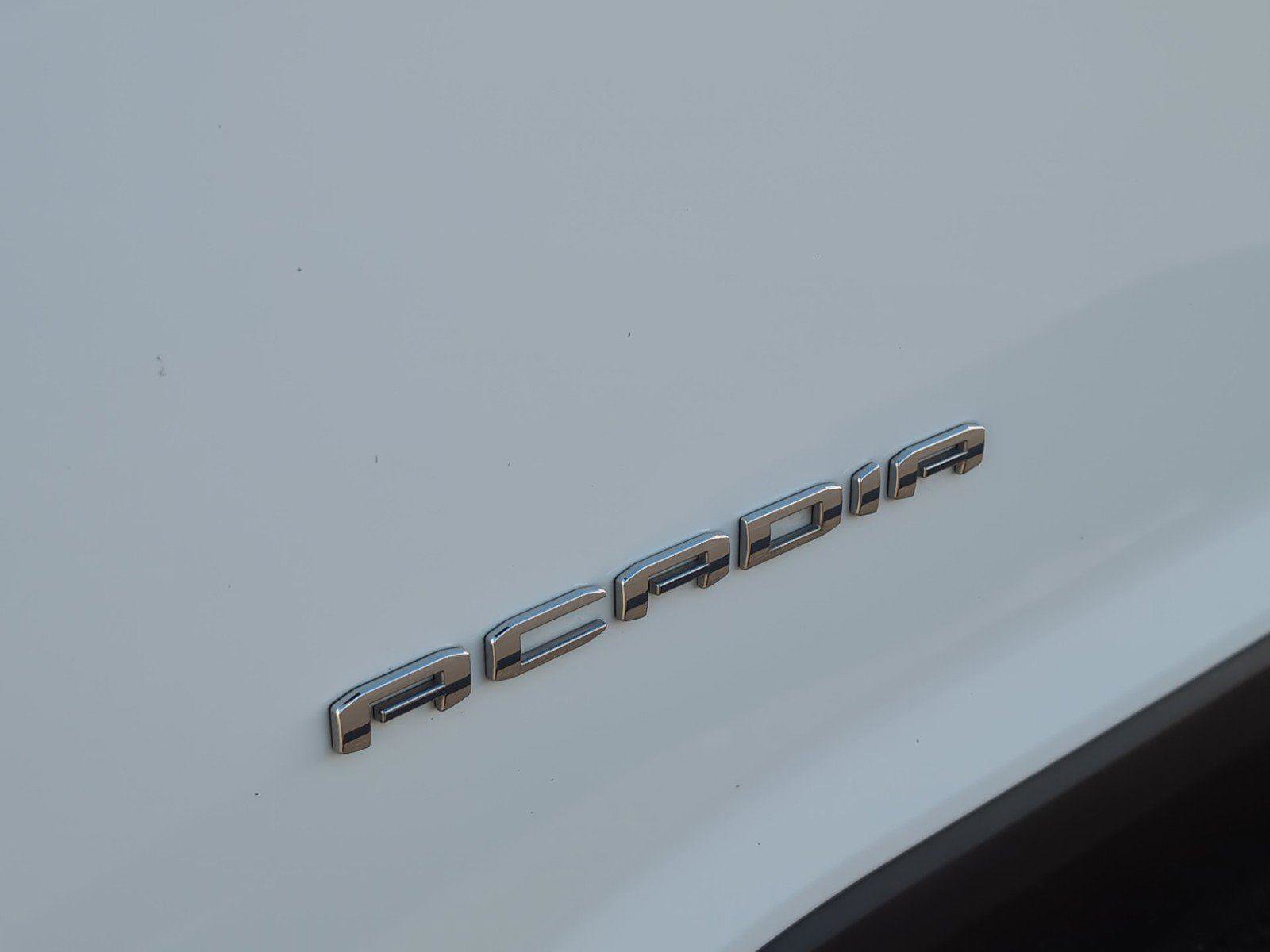 Used 2023 GMC Acadia SLT image 33