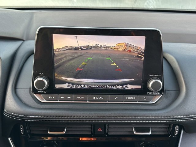 Used 2023 Nissan Rogue SV image 31