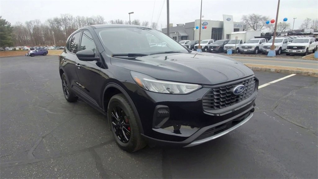 Used 2025 Ford Escape Active w/ Tech Pack #1 image 2
