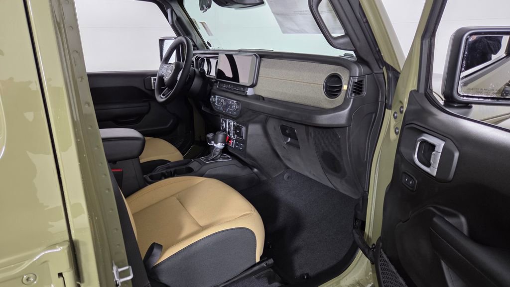 New 2026 Jeep Wrangler Willys AWD/4WD image 33