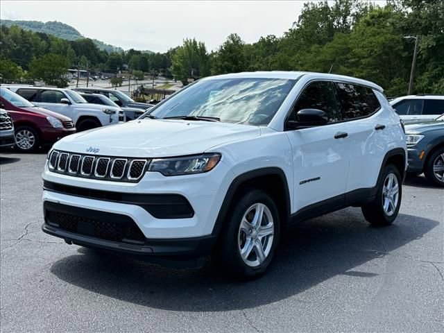 Used 2023 Jeep Compass Sport AWD/4WD image 8