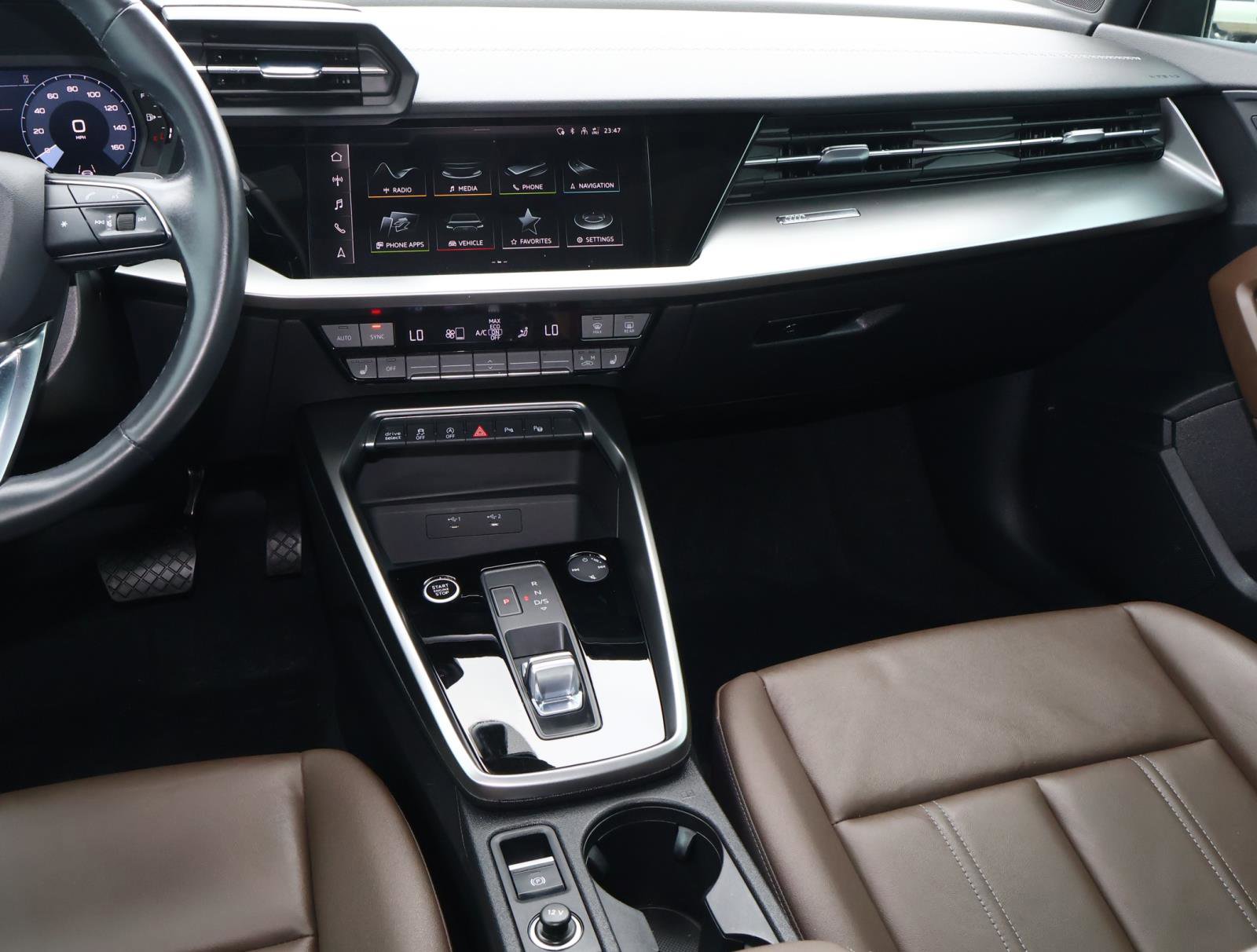 Used 2023 Chrysler 300 Touring L w/ Popular Equipment Group image 40