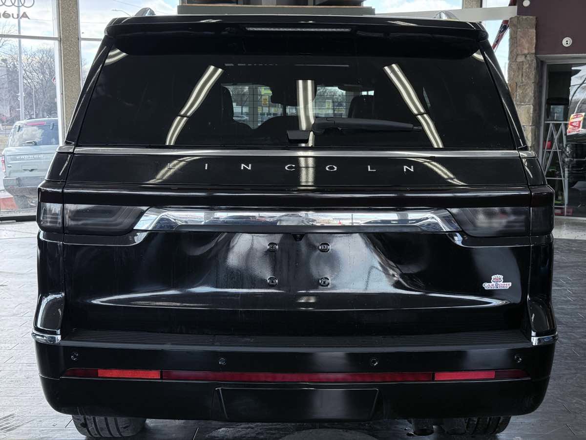 Used 2024 Lincoln Navigator Reserve AWD/4WD image 12