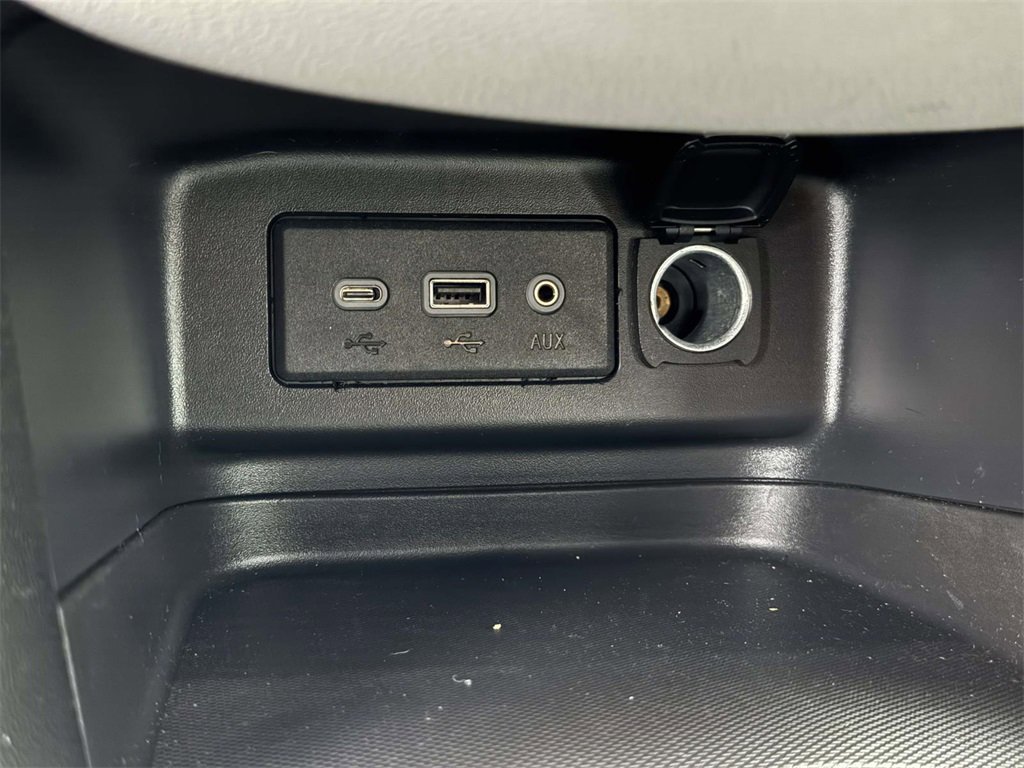 Used 2021 Chevrolet Equinox LT image 9