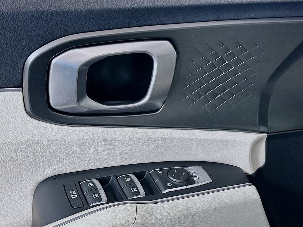 Used 2025 Kia Sorento EX w/ EX Panoramic Sunroof Package FWD image 18