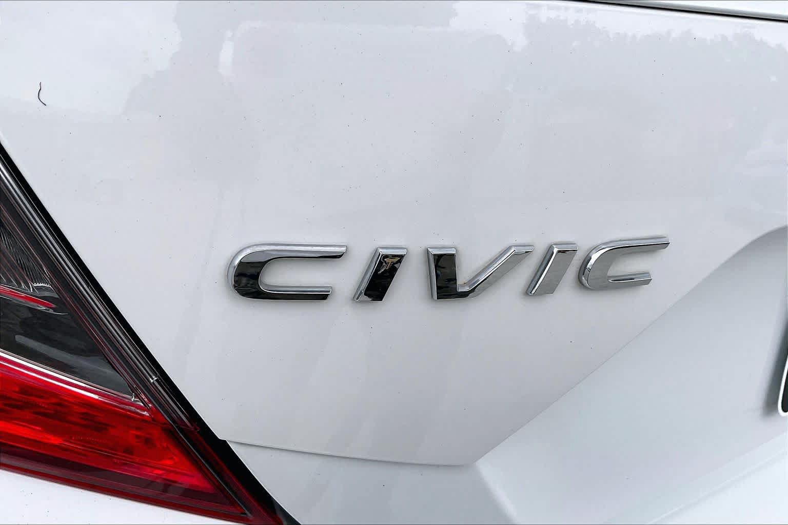 Used 2021 Honda Civic EX-L image 10