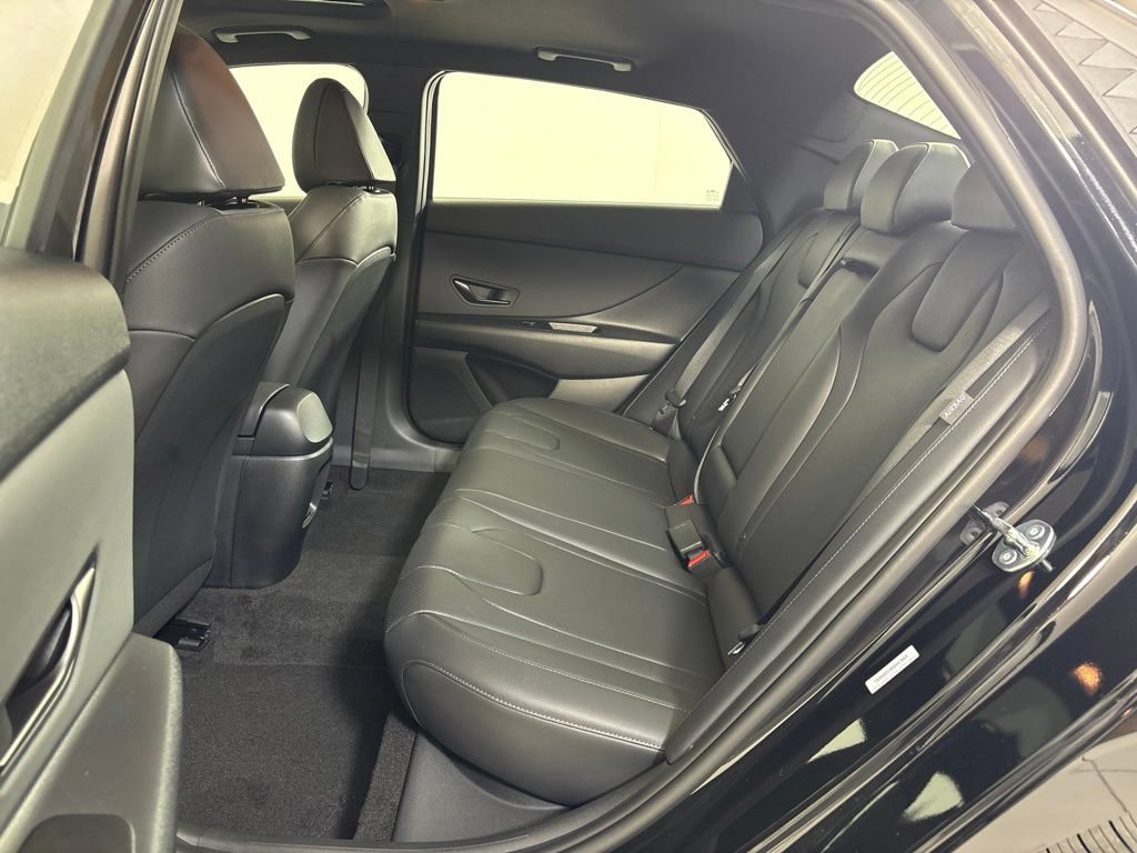 New 2026 Hyundai Elantra SEL Sport FWD image 18