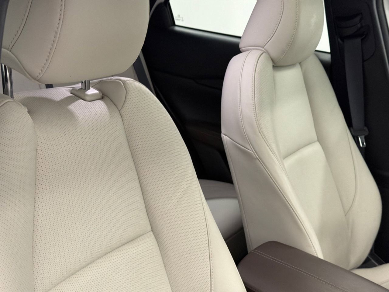 Certified 2025 MAZDA CX-30 2.5 Turbo w/ Premium Package image 11