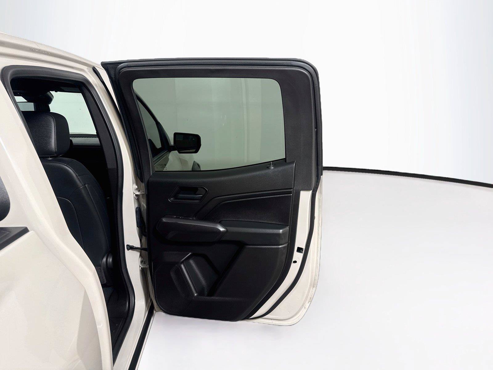 Used 2026 Chevrolet Colorado Trail Boss AWD/4WD image 30