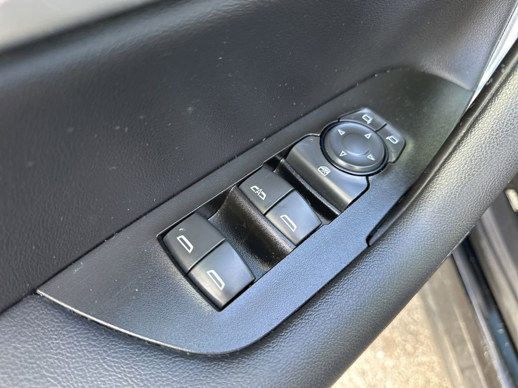 Used 2019 Chevrolet Blazer LT w/ Sun and Wheels Package FWD image 16