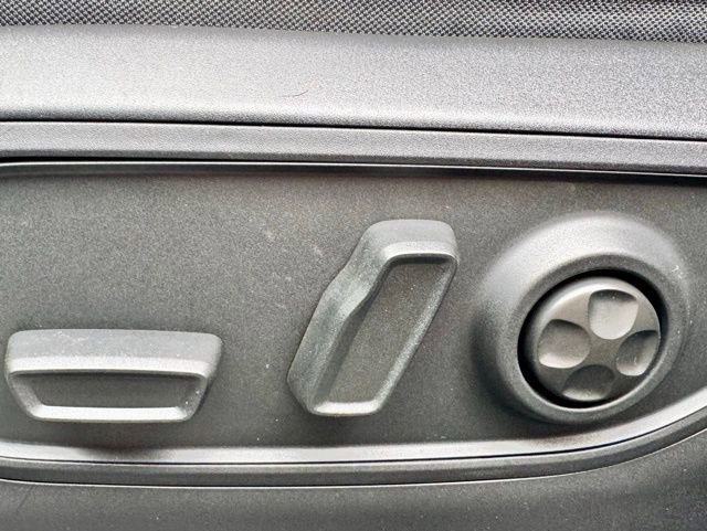Used 2022 Jeep Grand Cherokee Limited image 15