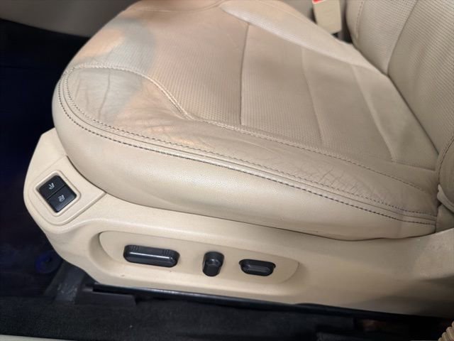 Used 2015 Ford Taurus Limited image 15