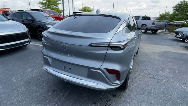 New 2025 Buick Envista Avenir image 9