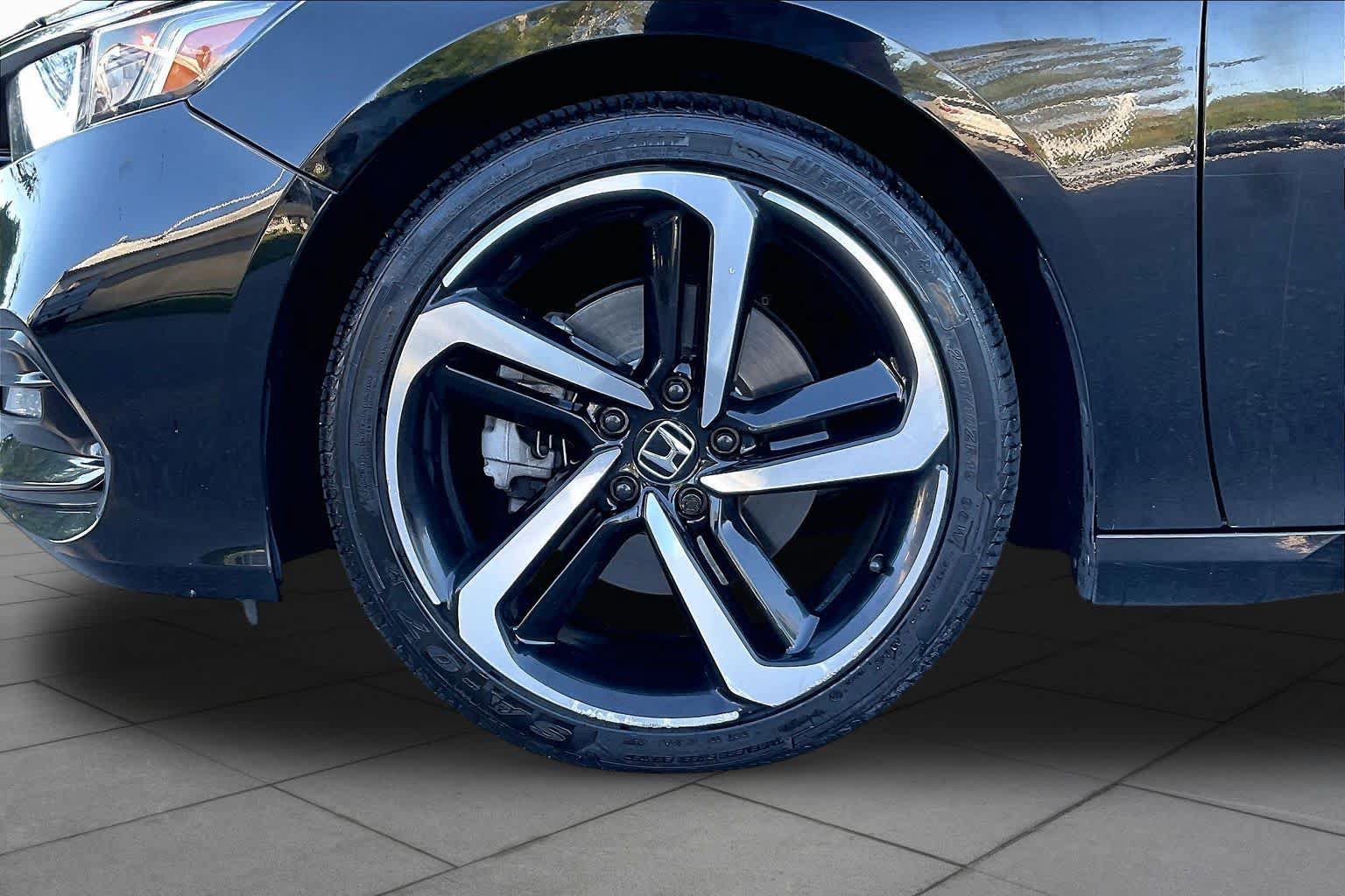 Used 2020 Honda Accord Sport image 10