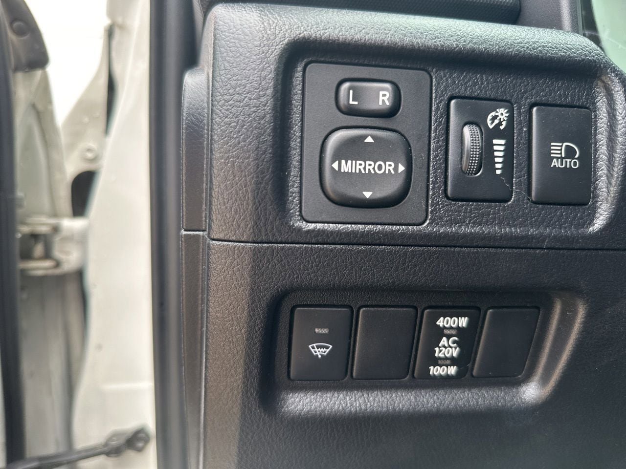 Used 2020 Toyota 4Runner SR5 Premium AWD/4WD image 11