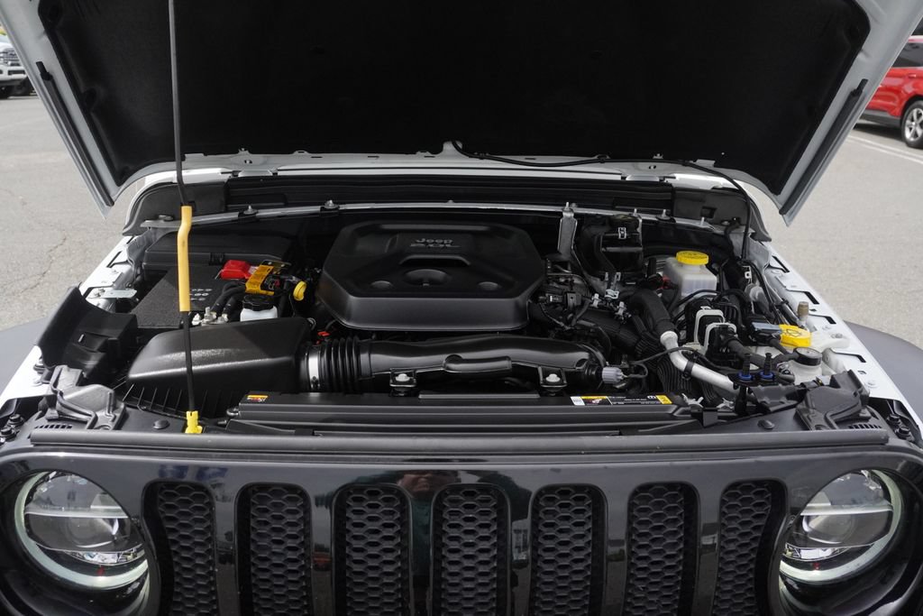 Certified 2022 Jeep Wrangler Sport AWD/4WD image 18