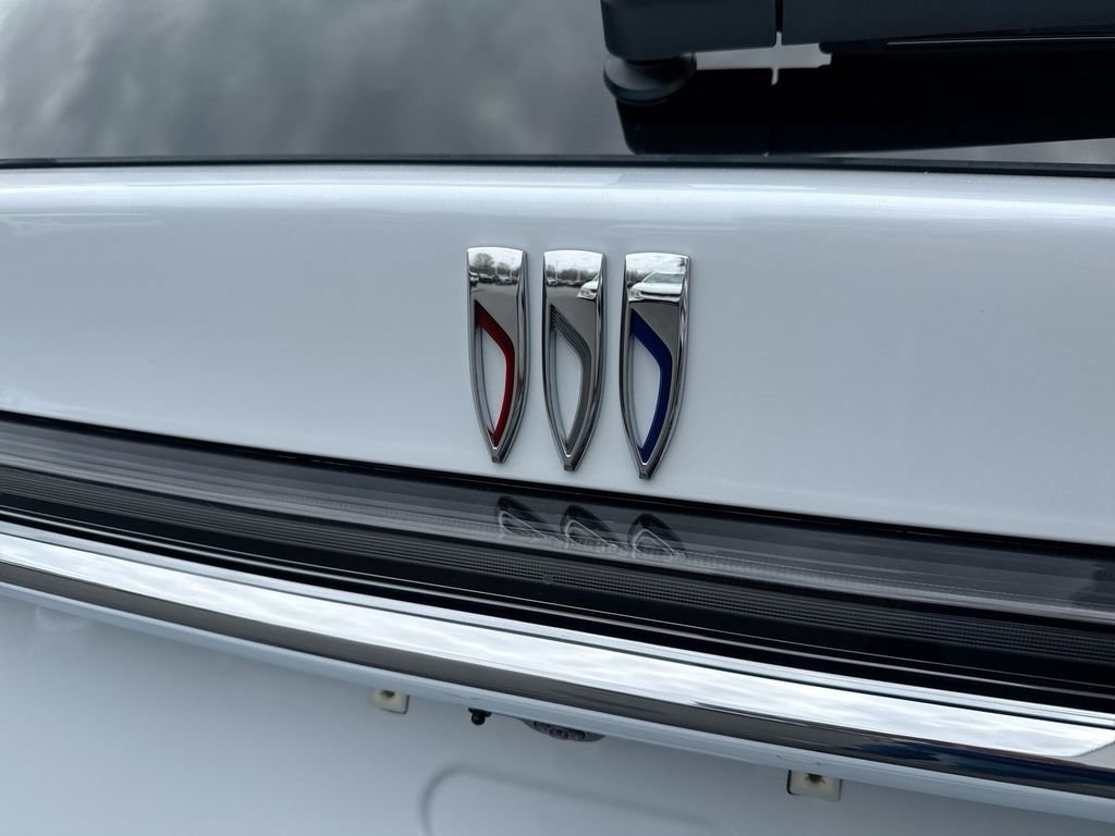 New 2026 Buick Enclave Avenir AWD/4WD image 28