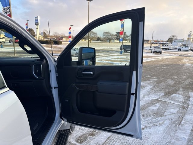 Used 2021 GMC Sierra 2500 Denali w/ Denali Ultimate Package image 16