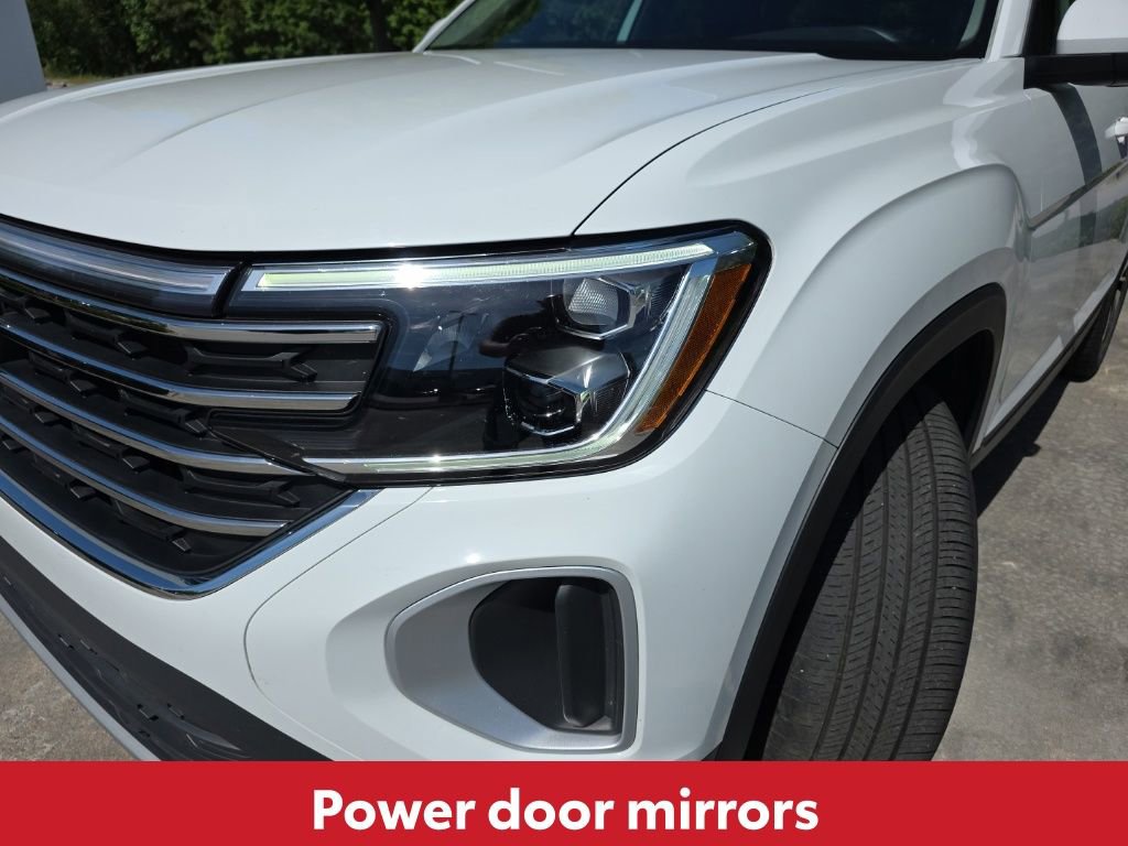 Used 2025 Volkswagen Atlas SE image 12