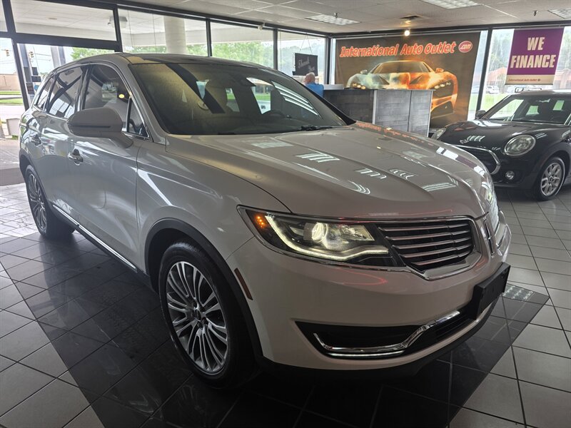 Used 2016 Lincoln MKX Reserve w/ Driver Assistance Package AWD/4WD image 7