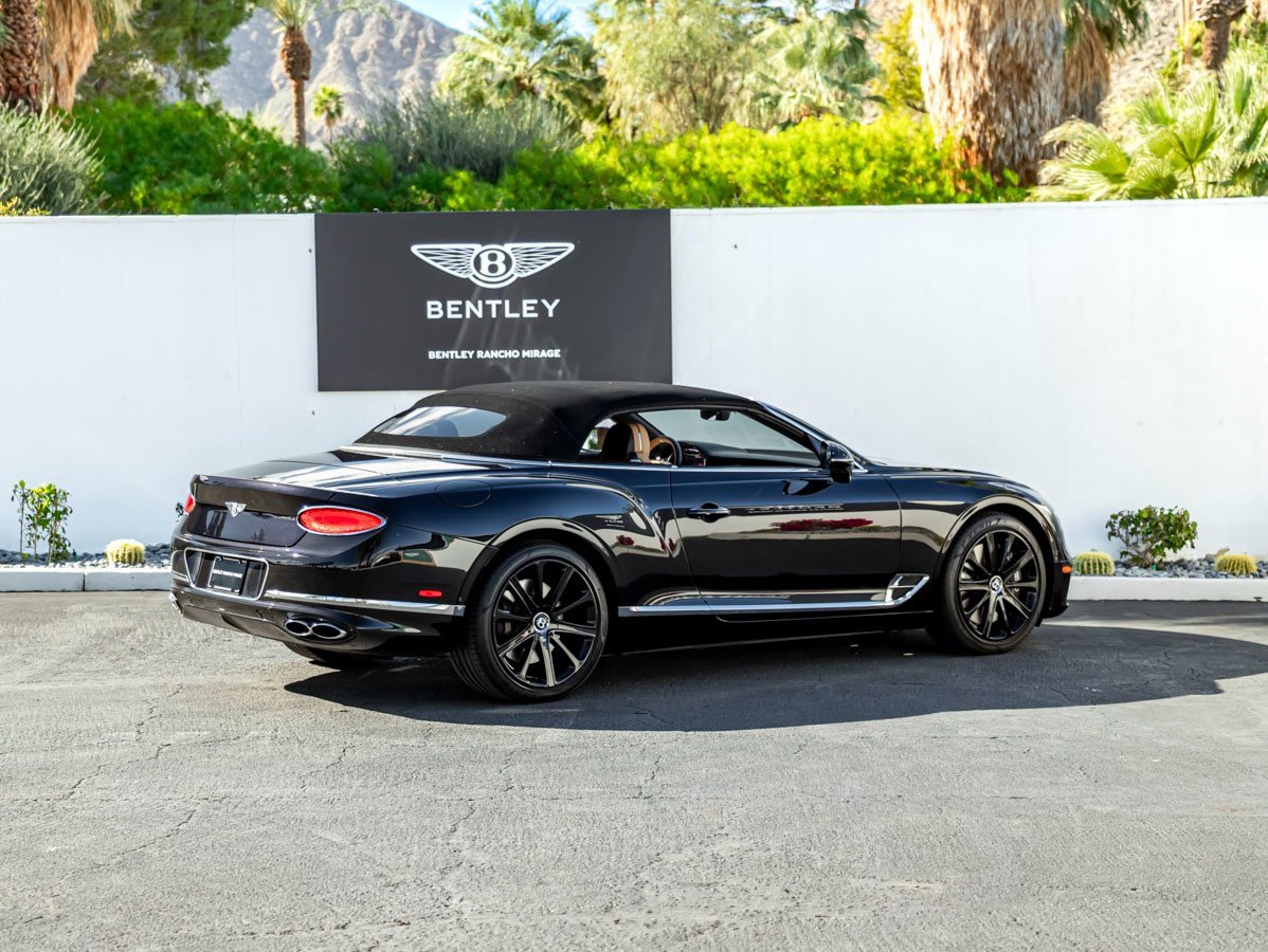 Used 2021 Bentley Continental GT image 13