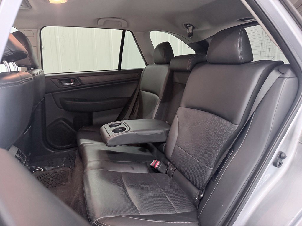 Used 2015 Subaru Outback 2.5i Limited AWD/4WD image 29