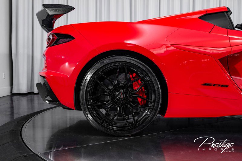 Used 2025 Chevrolet Corvette Z06 w/ Z07 Performance Package image 35