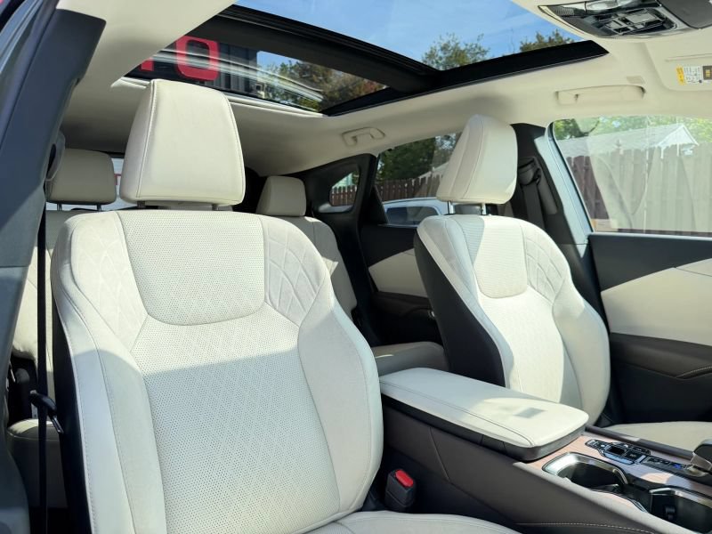 Used 2025 Lexus RX 350 w/ Convenience Package AWD/4WD image 33