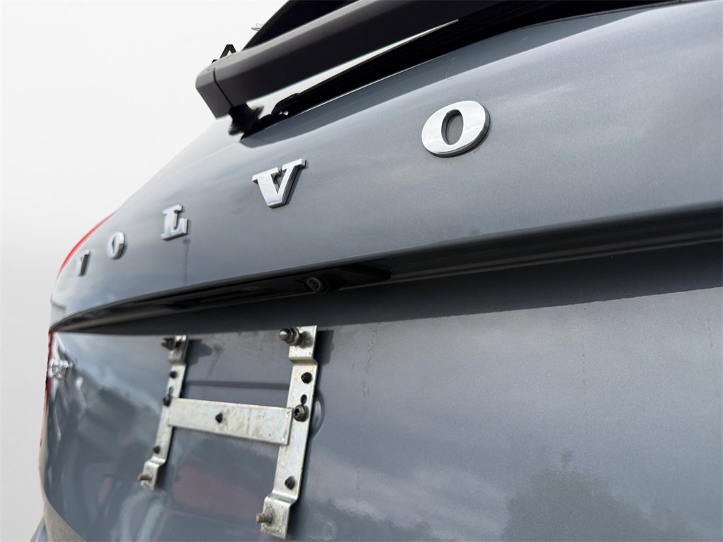 Used 2023 Volvo XC90 B5 Core w/ Climate Package image 17