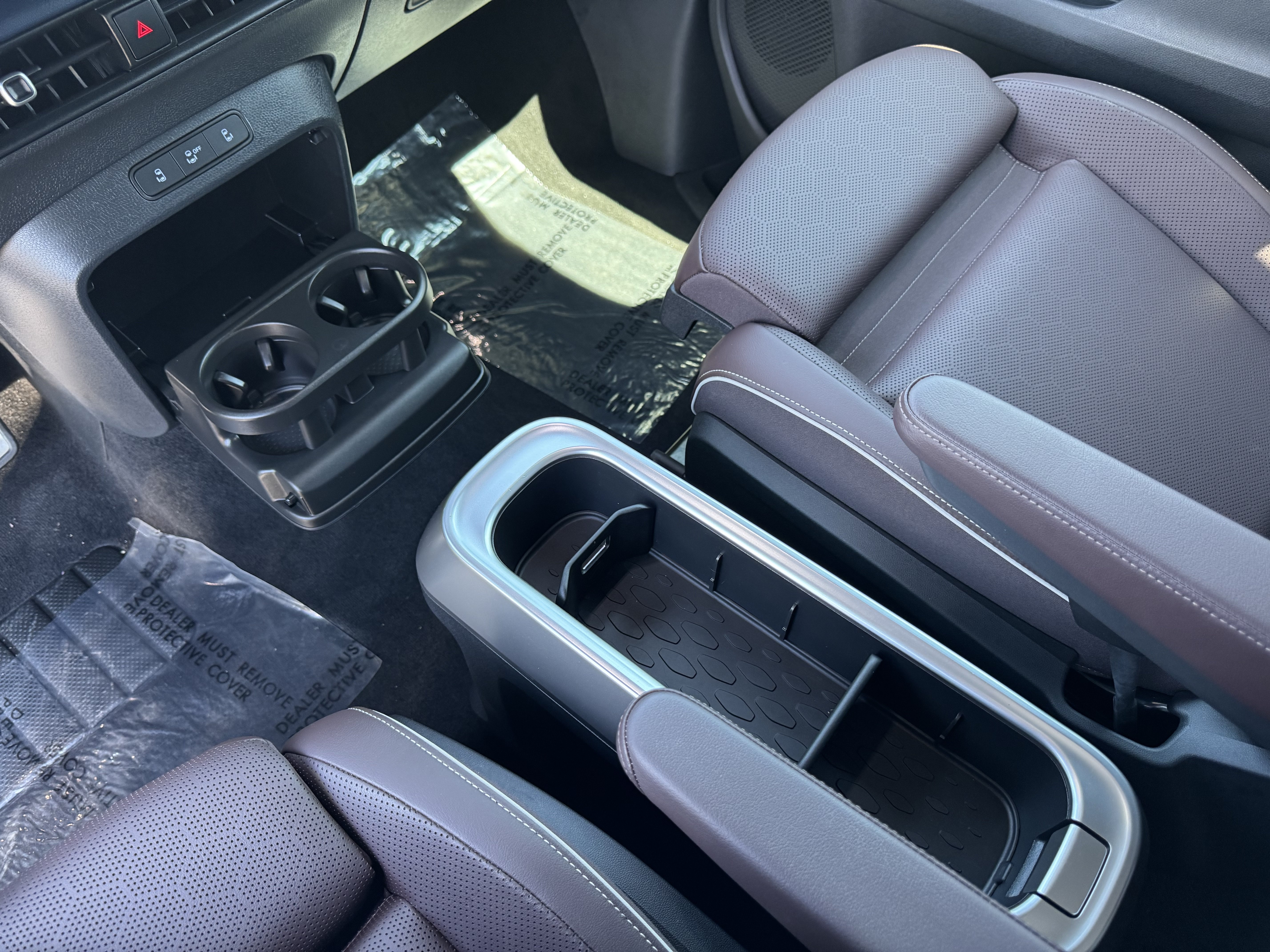 Certified 2025 Volkswagen ID. Buzz Pro S RWD image 25