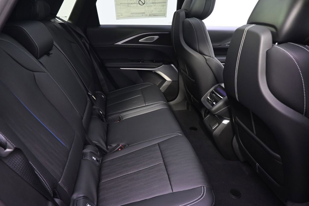 New 2026 Cadillac Lyriq V w/ LPO, Floor Liner Package image 18