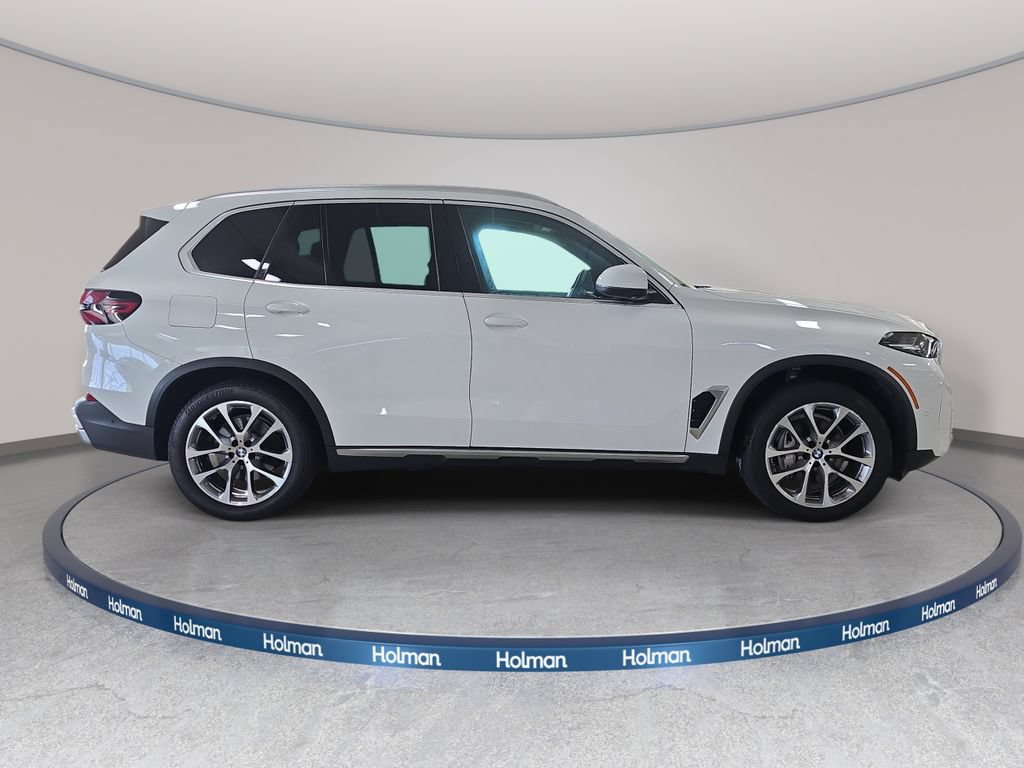 Used 2024 BMW X5 xDrive40i AWD/4WD image 6
