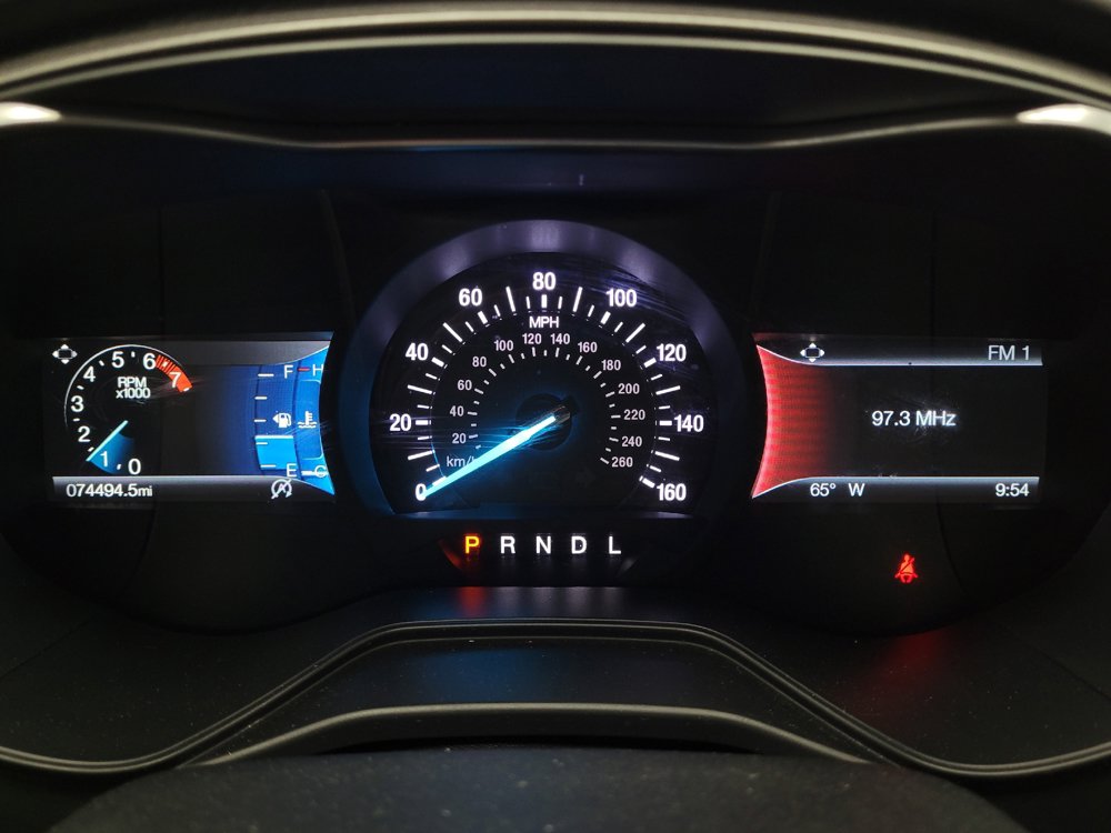Used 2020 Ford Fusion SEL FWD image 23