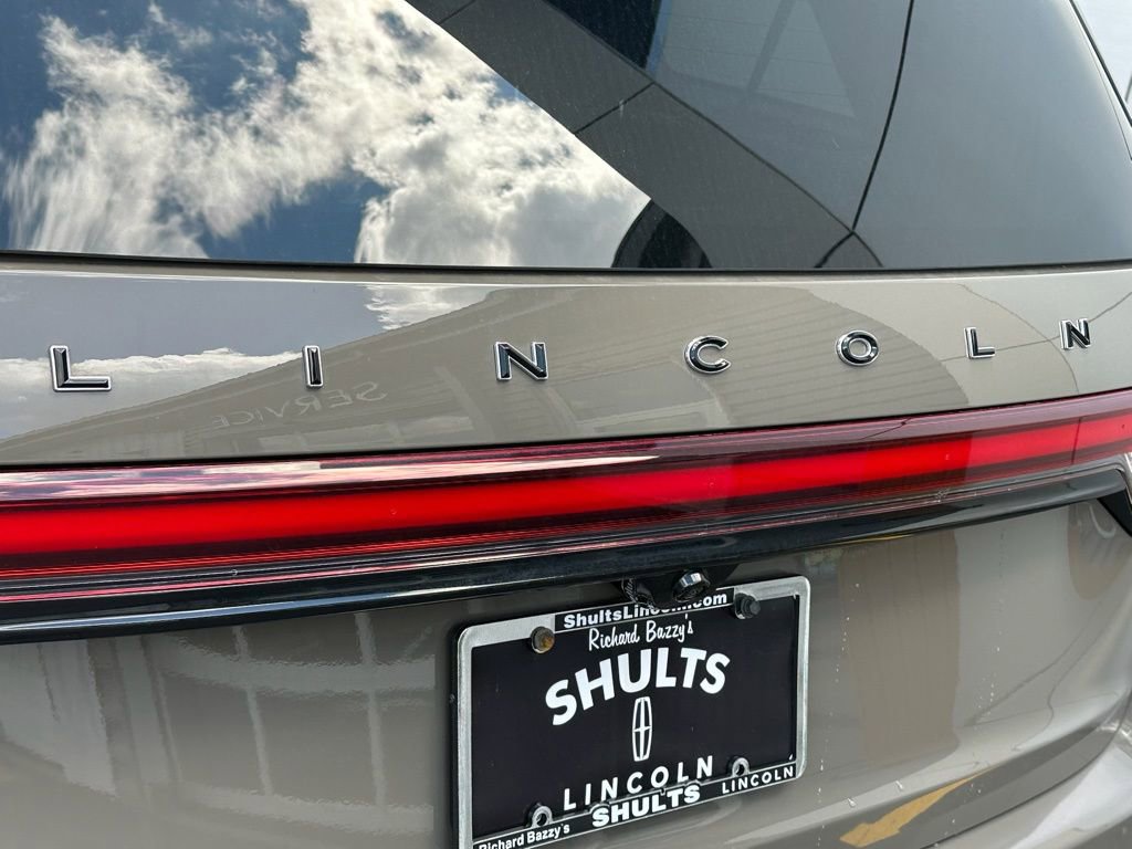 New 2025 Lincoln Aviator Black Label AWD/4WD image 27
