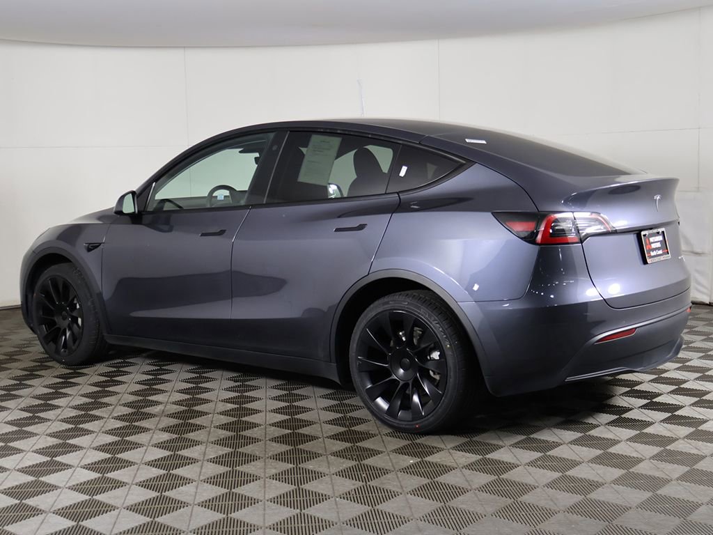 Used 2023 Tesla Model Y Long Range AWD/4WD image 10