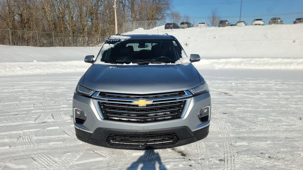 Used 2023 Chevrolet Traverse LT image 4