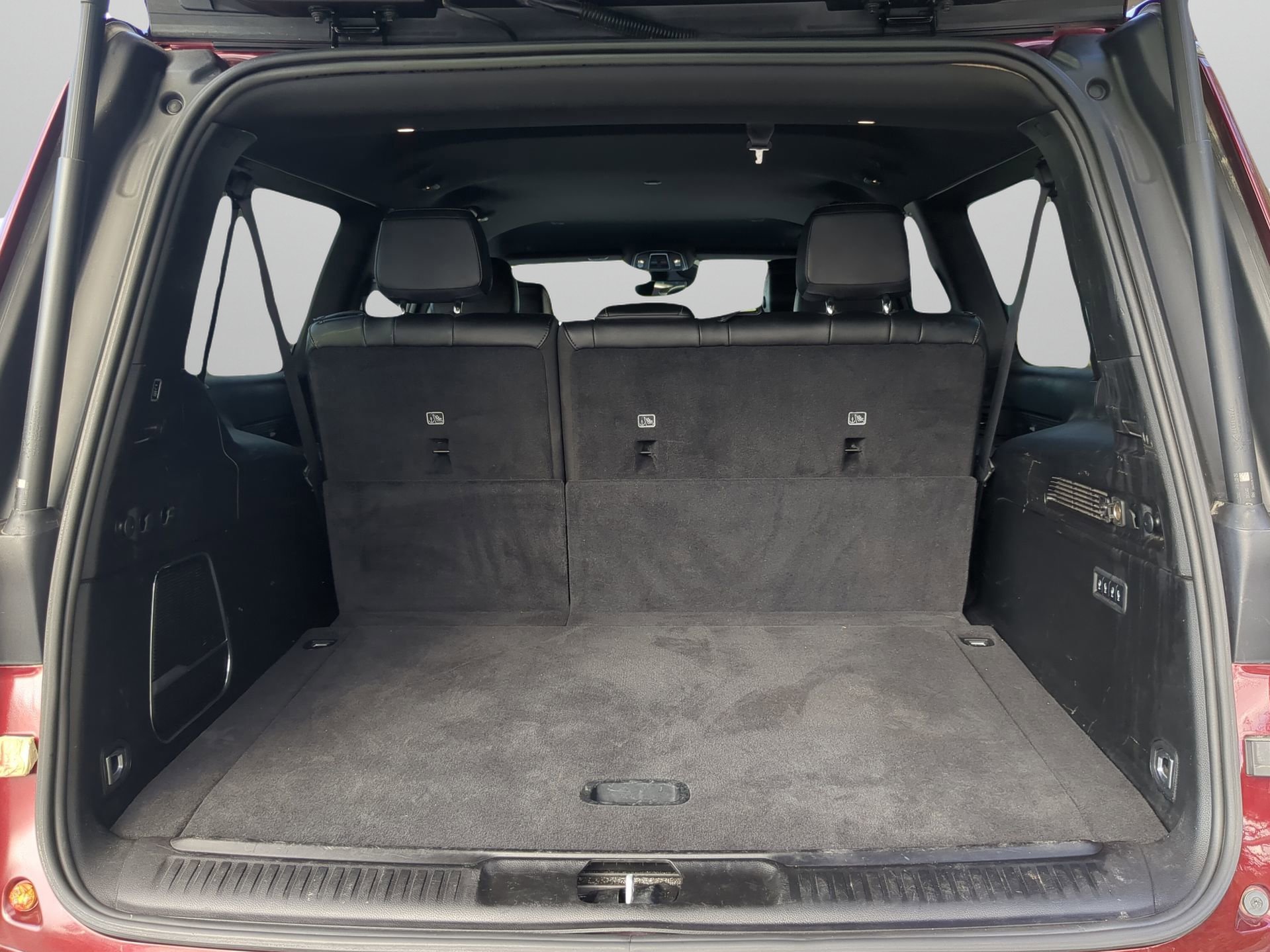 Used 2024 Jeep Wagoneer L Series II w/ Flexible Seating Group AWD/4WD image 39