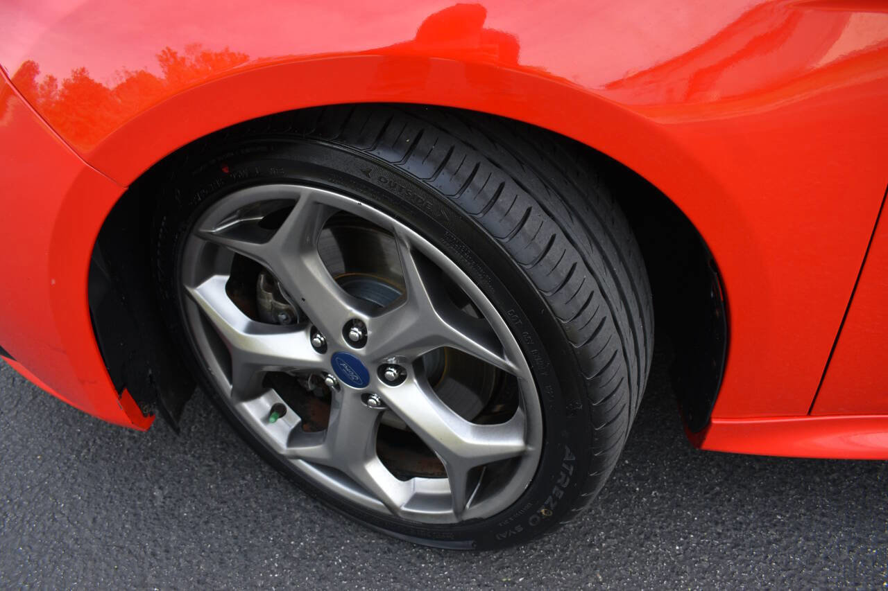 Used 2013 Ford Focus ST image 41