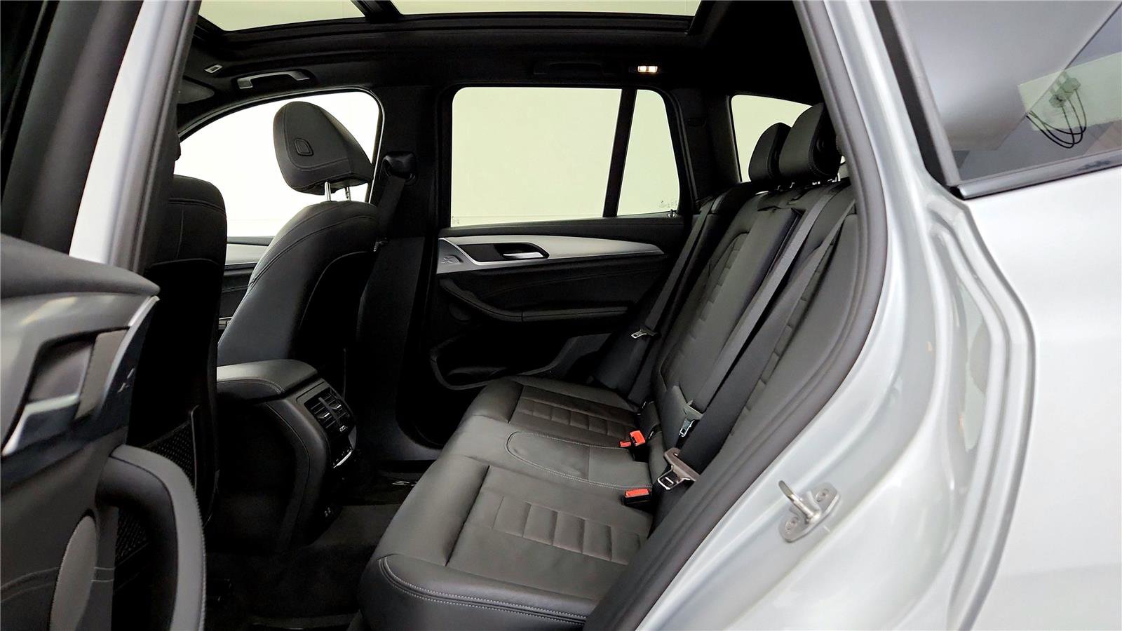 Used 2020 BMW X3 M40i w/ Executive Package image 21