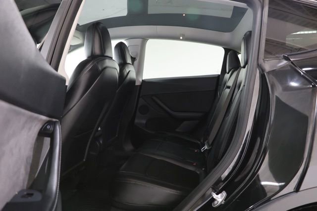 Used 2021 Tesla Model Y Long Range image 26