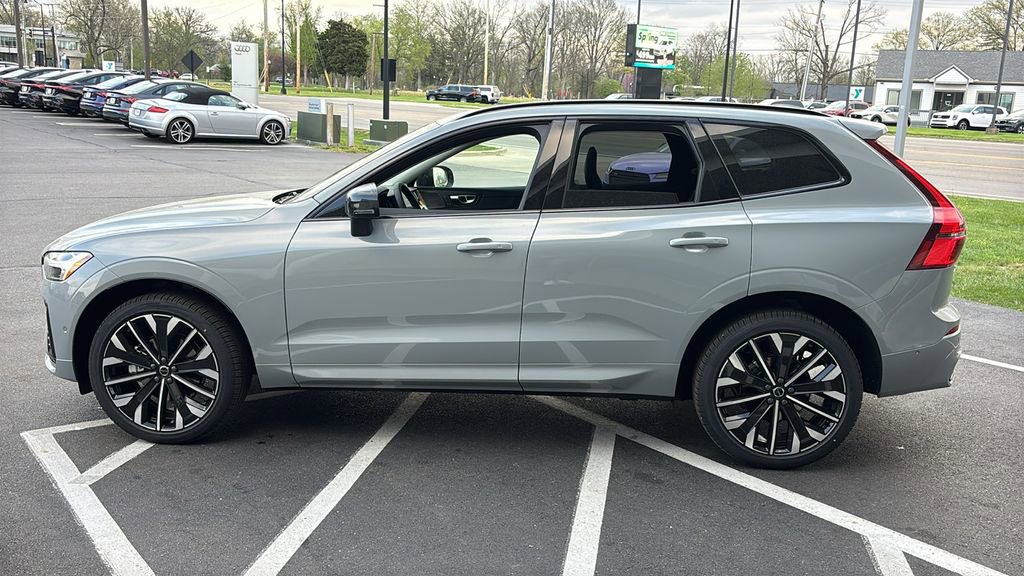 New 2026 Volvo XC60 B5 Ultra w/ Climate Package AWD/4WD image 3