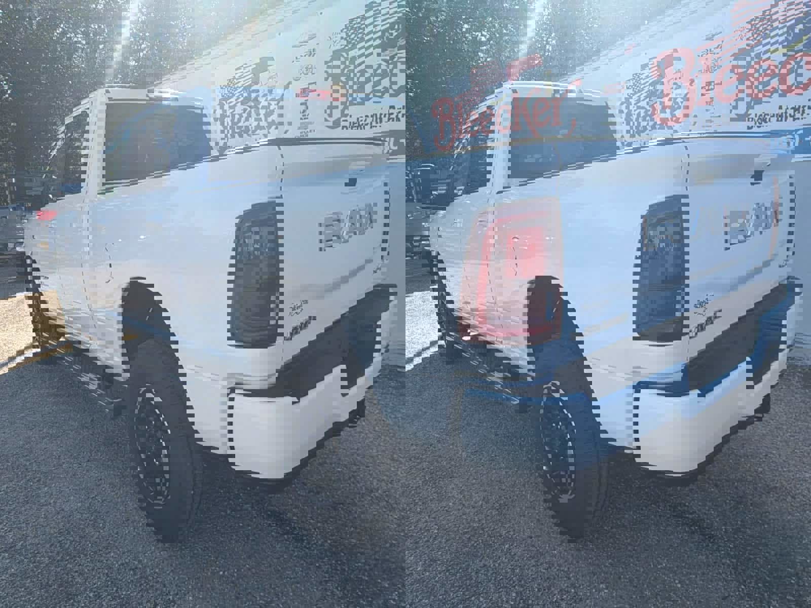 New 2025 RAM 2500 Laramie image 8