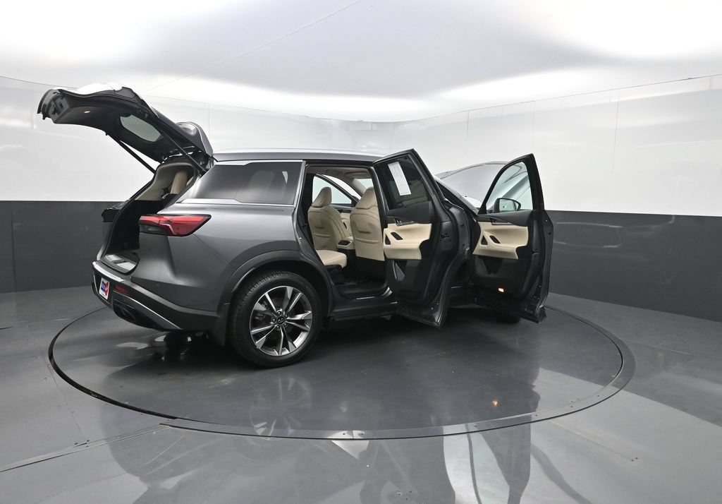 Used 2023 INFINITI QX60 Luxe w/ Cargo Package FWD image 42