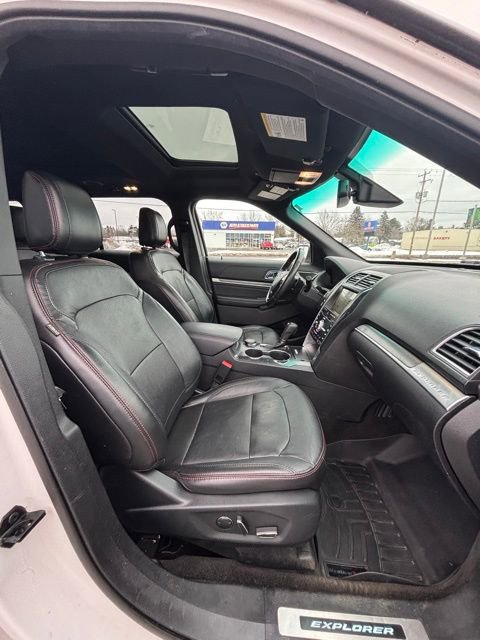Used 2018 Ford Explorer Sport image 14