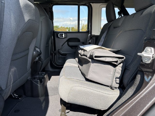 New 2026 Jeep Wrangler Unlimited Sport AWD/4WD image 21