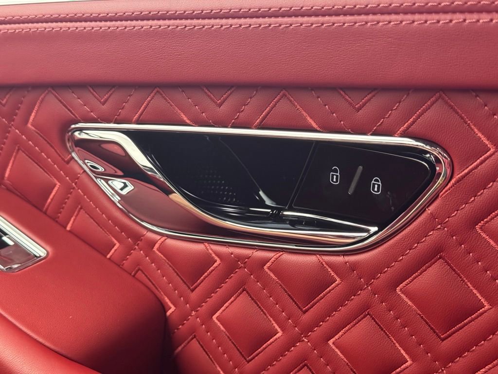 Used 2023 Bentley Continental GT Azure image 61